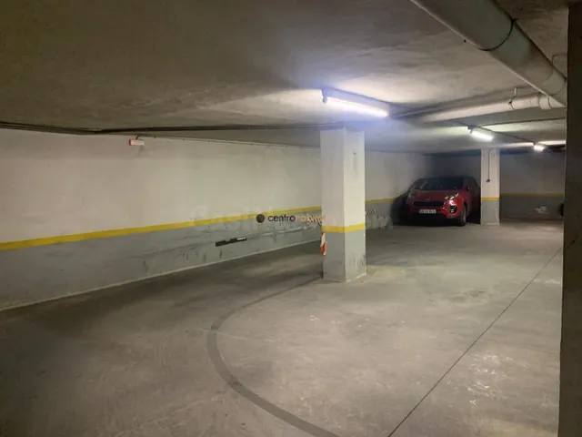Plaza de garaje en el centro de Elda - foto 2