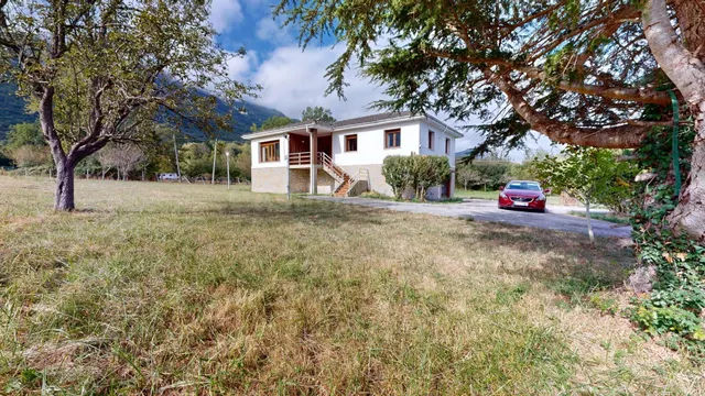 Casa en Siones de Mena