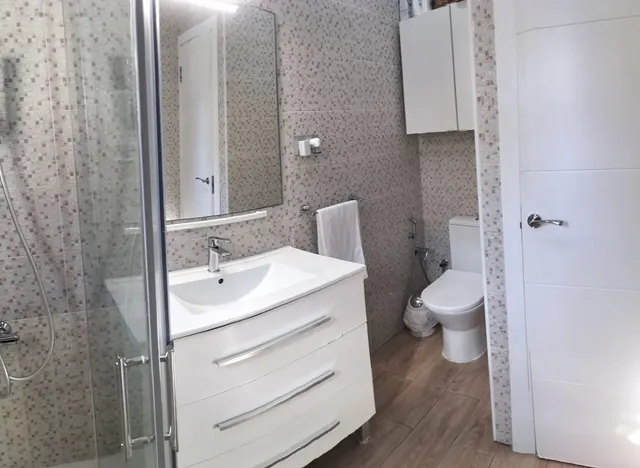 Chalet de lujo 2hab nueva Torrevieja con solarium y garaje — 36