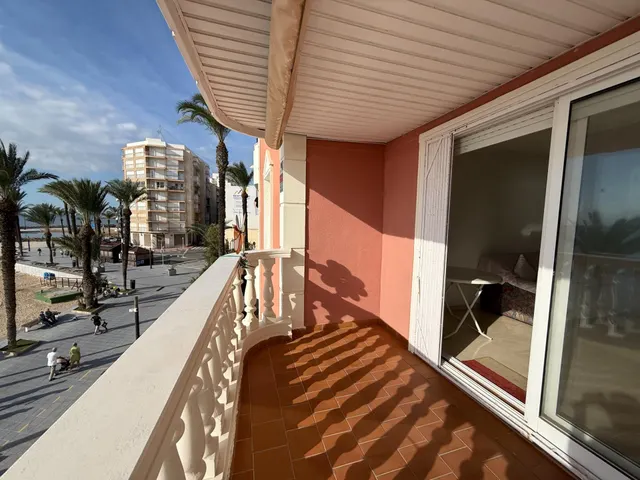 Apartamento de 3 dormitorios y 2 baños en 1ª línea de la playa del cura con vistas directas al mar!!!! — 6