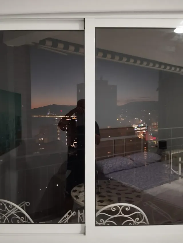 Apartamento en zona del Rincon de Loix. Reformado, 3 dormitorios, parking y piscina comunitaria. — 12