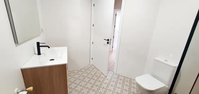 Bajo exterior completamente reformado en Tapia de Casariego | 2 plazas de garaje incluidas — 17