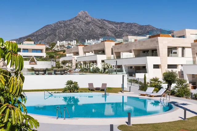 Apartamento 4 habitaciones 443m² en venta - Altos de Estepon