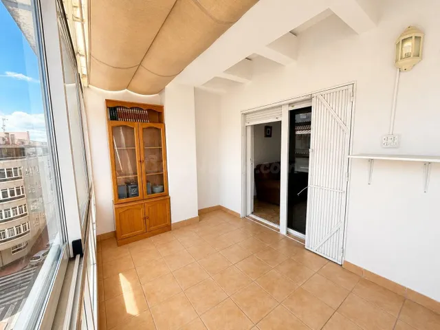 Oportunidad Ático con 3 dormitorios, 2 baños y piscina - foto 4