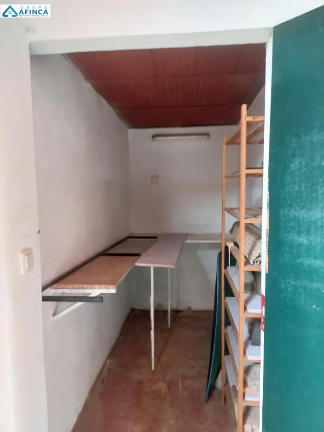 Bodega a la venta de 800 metros cuadrados — 38