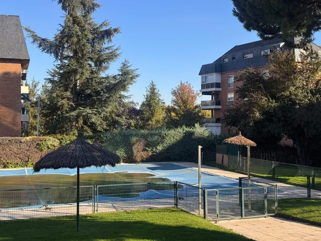 BAJO EN VENTA EN MAJADAHONDA