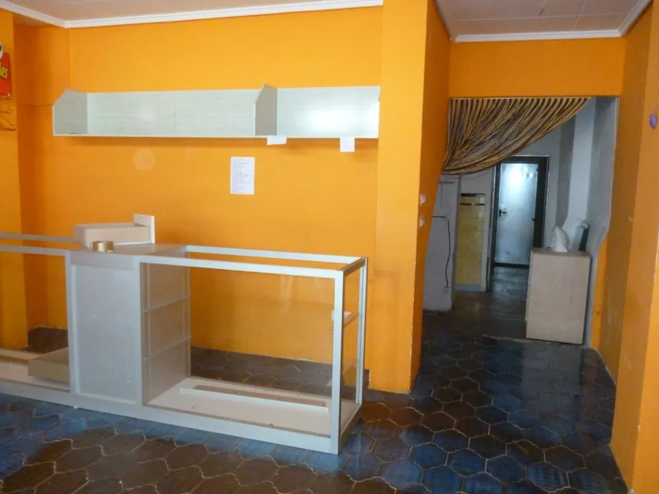Bajo comercial en C/ Rafael Juan Vidal - Ontinyent