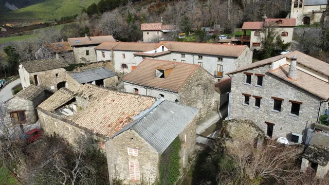 Casa tradicional de piedra para rehabilitar en lerés — 19