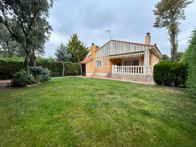 CHALET INDEPENDIENTE EN UNA PLANTA — 32