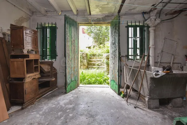 Casa con finca y hórreo en el centro de Marín - foto 5