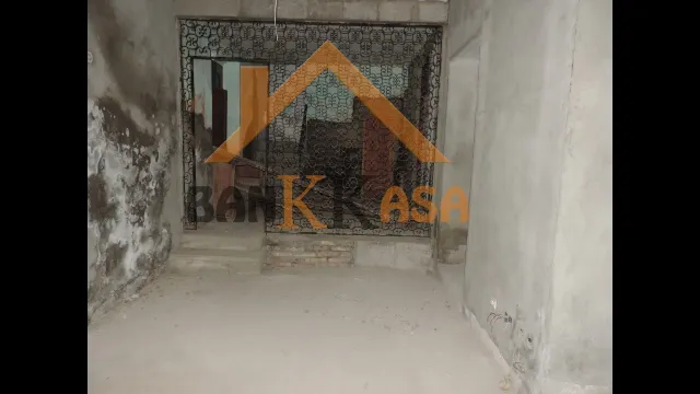 SE VENDE CASA ANTIGUA EN BERJA ZONA MERCADO DE ABASTOS — 38