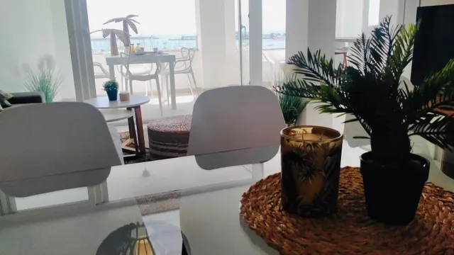 Espectacular vivienda con vistas al mar y al puerto deportivo — 7