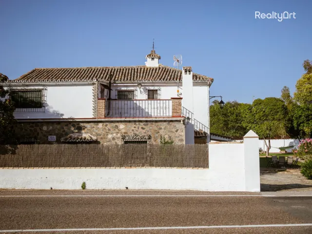 Chalet en venta en El Castillo de las Guardas. - foto 3