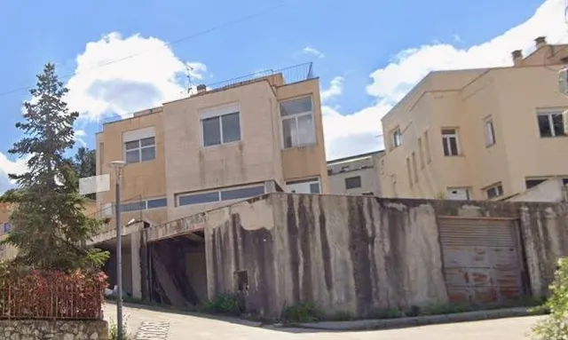 CASA EN CONSTRUCCIÓ A LA LLACUNA — 3
