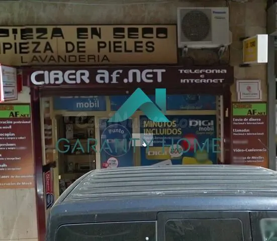 Se vende Local Céntrico con Salida de Humos — 3