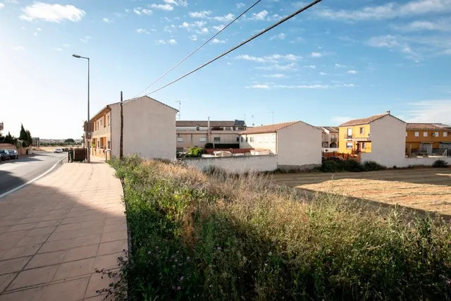 ¿Estás buscando terreno para invertir? ¡ ¡ Lo has encontrado!! Solar urbano con 3.441m2 — 4