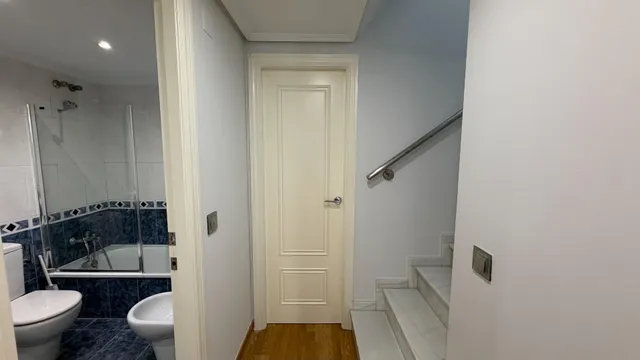 ¡Ático duplex con Terraza, Piscina y Pista de Padel en Maestro Rodrigo! — 25