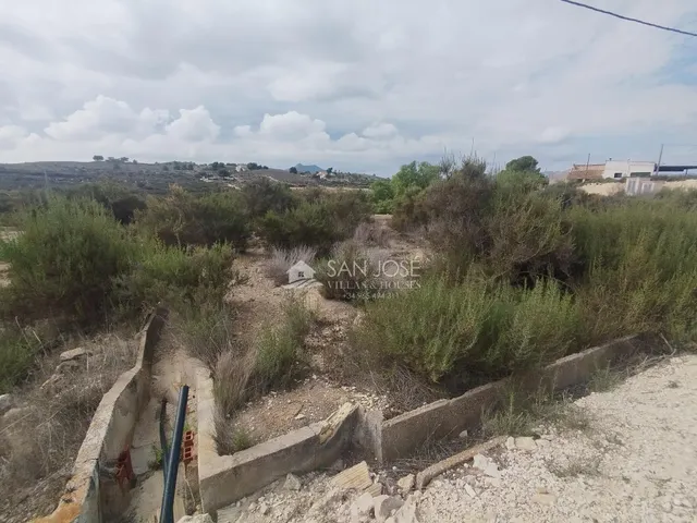 SE VENDE TERRENO EN ASPE — 6