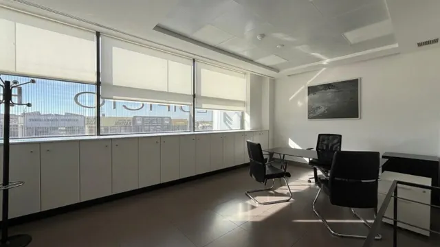 Oficina 1700m² en alquiler - Villaviciosa de Odón — 13