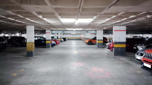 Parking 12m² en alquiler - Eixample — 7