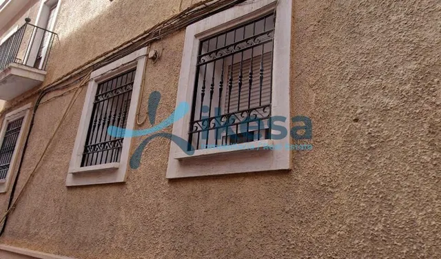 Amplio Apartamento en la Pescadería de Almería - foto 2