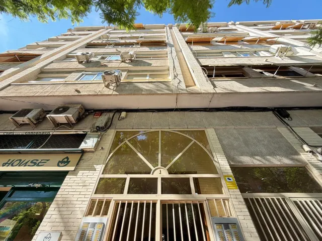 Vivienda con vistas a Plaza América, 3 dormitorios y garaje incluido — 36