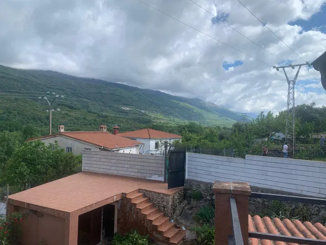 En el  Valle del Jerte a 18 km de Plasencia — 17
