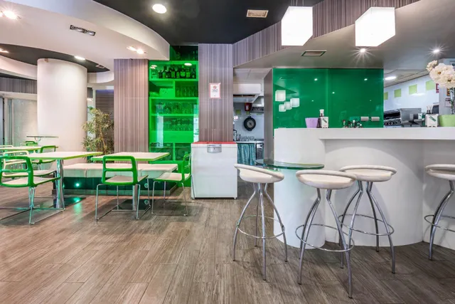 Venta de cafetería La Contraviesa de 160 m2  junto a Alcampo — 4