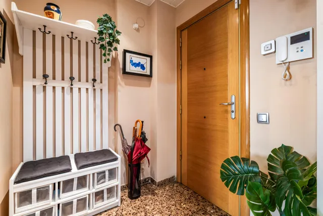 Dúplex  con 3 dormitorios mas buhardilla, 2 baños, balcón, vistas panoramicas. — 25
