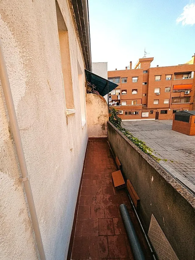 210.000 € | Luminoso piso SUR semirreformado en Casco Antiguo de Leganés (edificio de pocos apartamentos) — 17