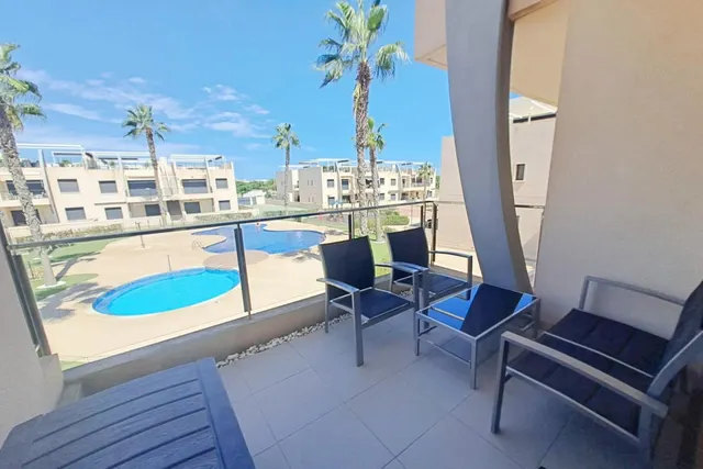 APARTAMENTO EN MIL PALMERAS CON VISTAS DESPEJADAS Y PISCINA COMUNITARIA A 650M DEL MAR — 3