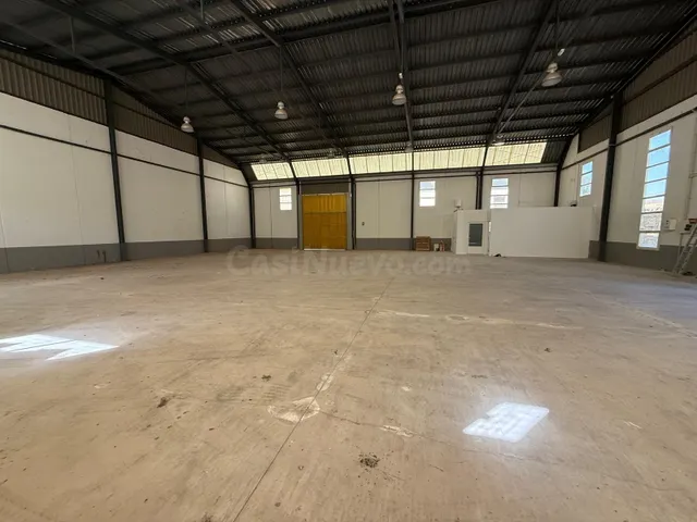 NAVE EN ALQUILER - foto 3