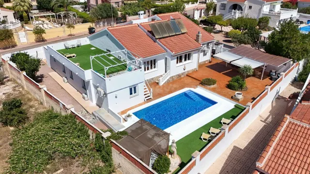 Villa 6 habitaciones 271m² en venta - Ciudad quesada - foto 2