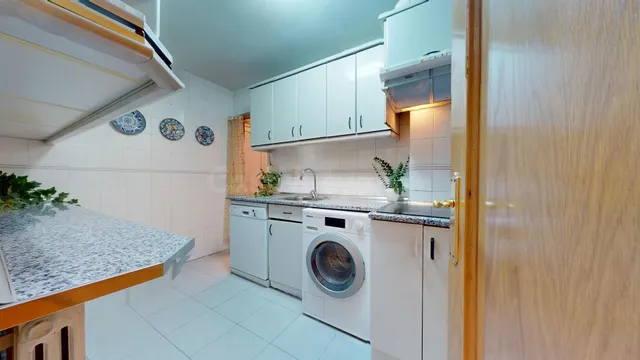 ¡Tu próximo hogar te espera en calle Inglaterra! ✨ - foto 4