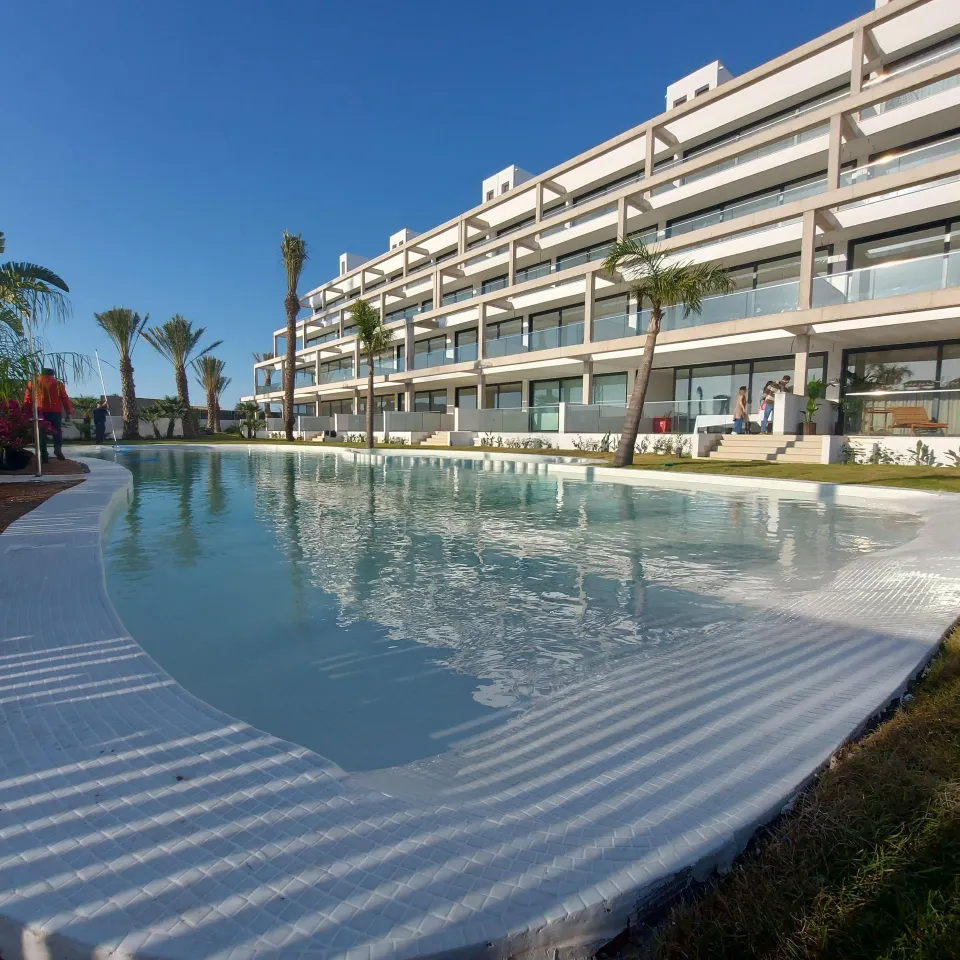 PRECIOSO APARTAMENTO EN VENTA JUNTO AL MAR