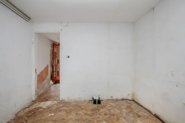VENTA CASA SIN POSESIÓN — 8