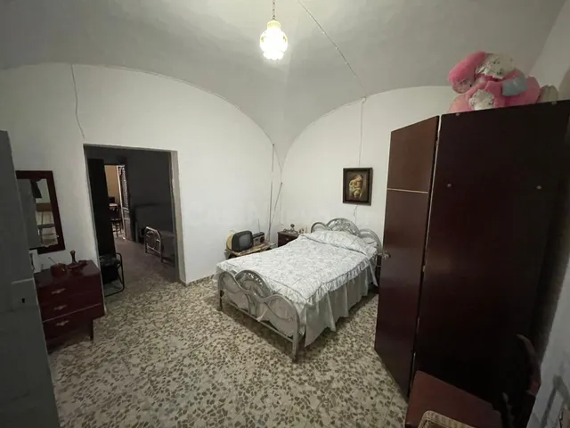 EDIFICIO EMBLEMÁTICO EN MONTÁNCHEZ - foto 4