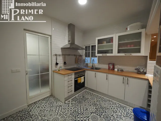 CASA DE DOS PLANTAS JUNTO A C/ DOÑA CRISANTA POR 195.000 € — 6