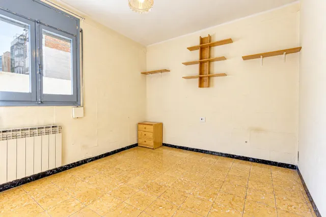 Pis en venta a zona Passeig Verdabuer — 17