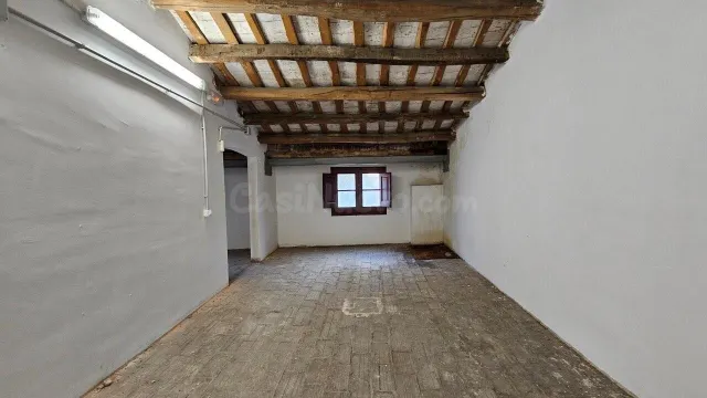 Edifificio neoclasico en el centro de Figueres. - foto 4