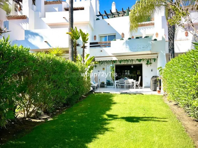 Adosado 4 habitaciones 348m² en venta - Costa Del Sol