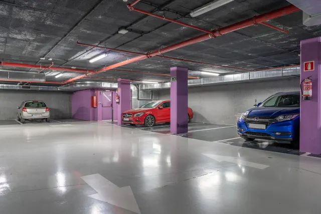 Parking en alquiler - Eixample — 23
