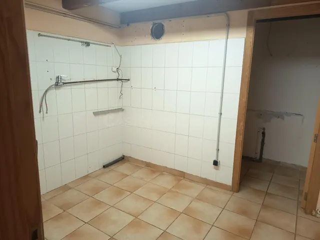 Local Comercial con Sobretecho. - foto 4