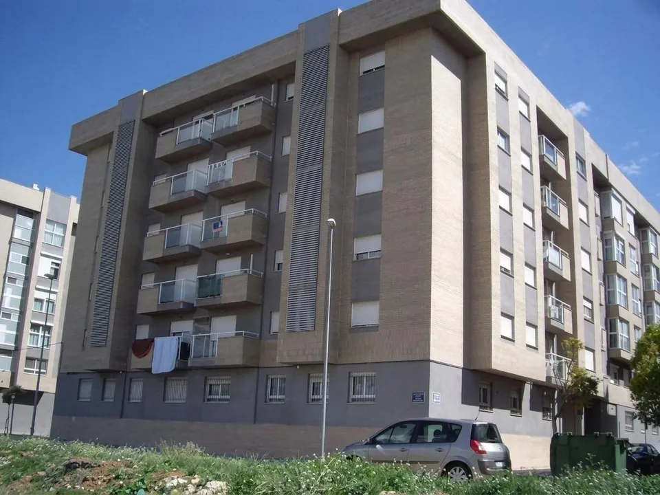 Piso en venta en Carlet con garaje, trastero y ascensor — 120.000 €