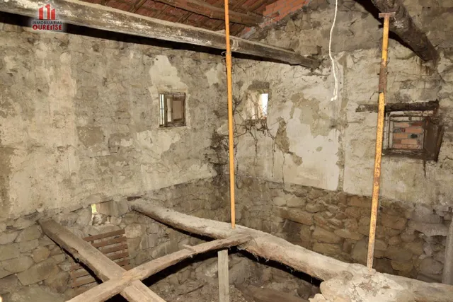 CASA PARA REAHABILITAR EN LA ZONA DE REQUEIXO DE CANDEDO — 9