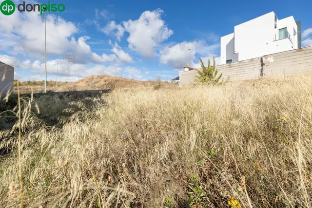 TERRENO A LA VENTA EN PELIGROS — 6