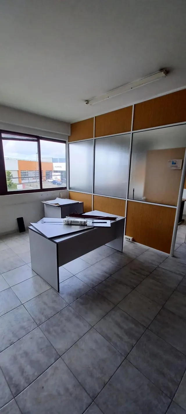 OFICINAS EN ALQUILER EN SANTIAGO — 3