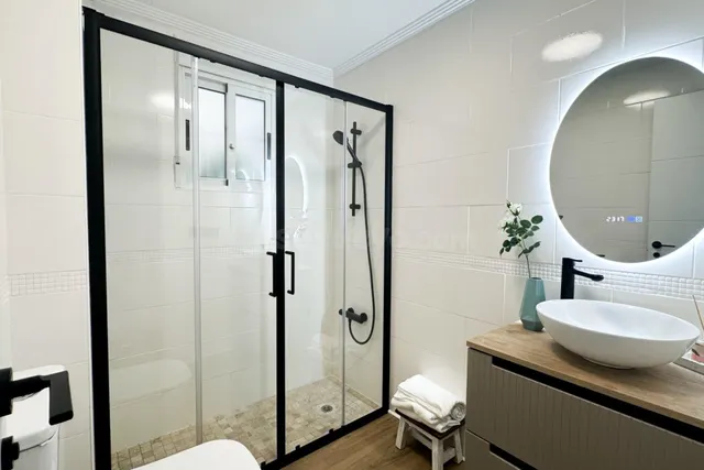 GRAN APARTAMENTO EN PLANTA BAJA EN ORIHUELA COSTA: 2 HAB, 1  - foto 3