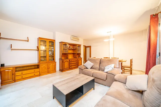 Planta baja de 3 habitaciones, con terrazas, parking y trastero en Ciudad Jardín — 9