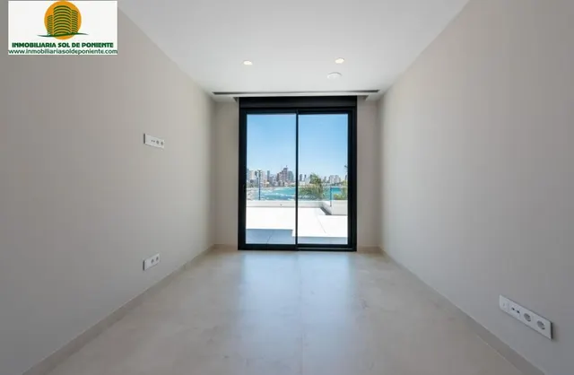 Duplex de lujo en primera linea Benidorm. — 17
